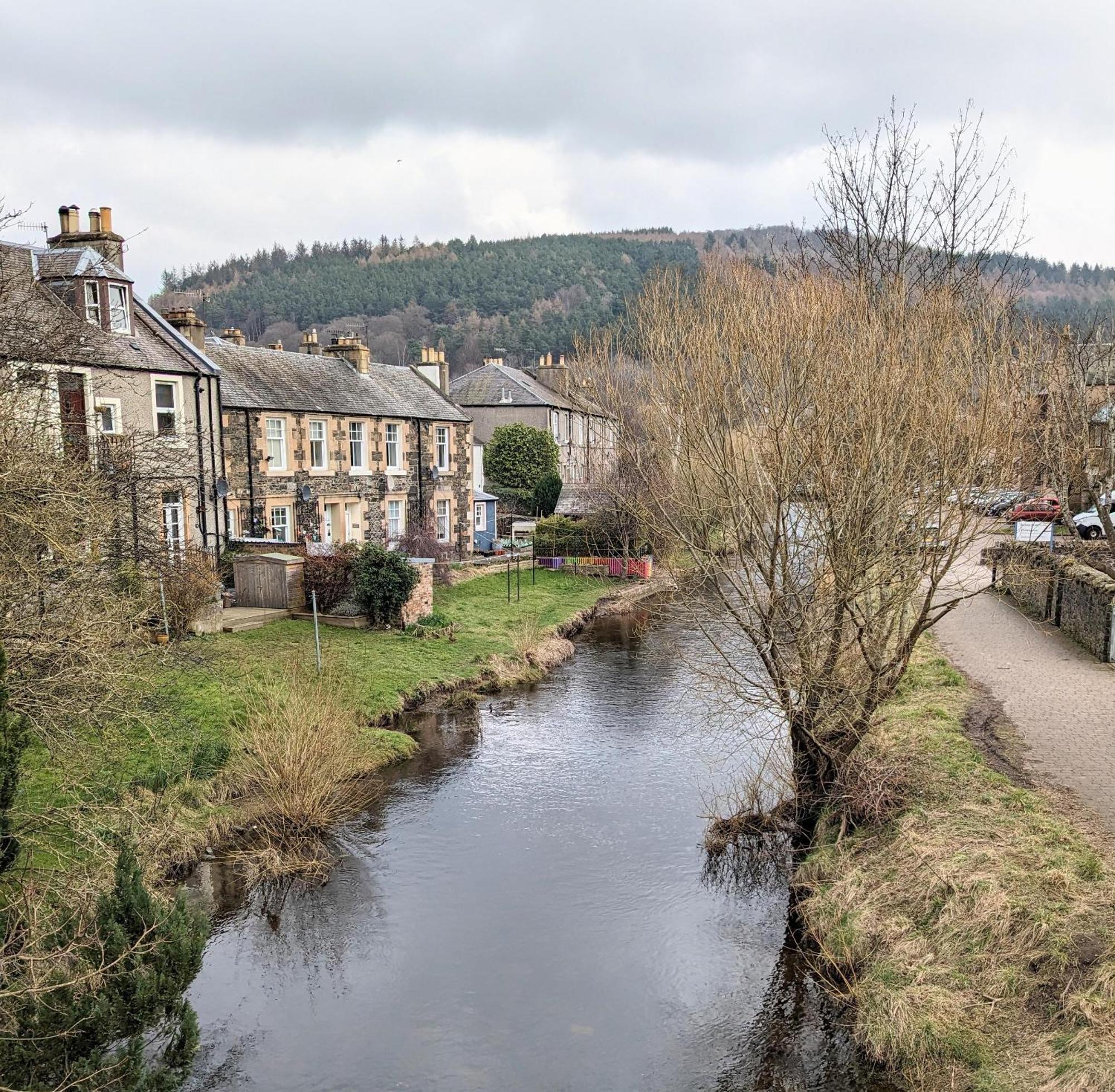 Peaceful Getaway In Peebles Villa Luaran gambar