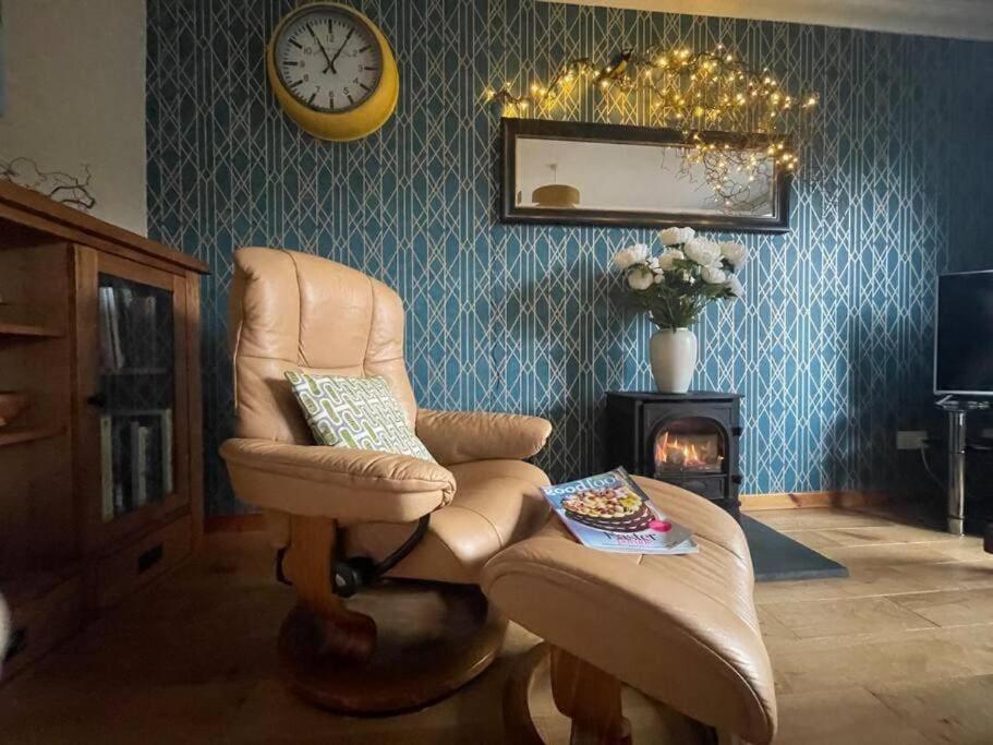 Peaceful Getaway In Peebles Villa Luaran gambar